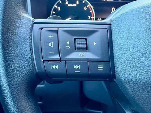 Certified 2025 Nissan Rogue S FWD image 18