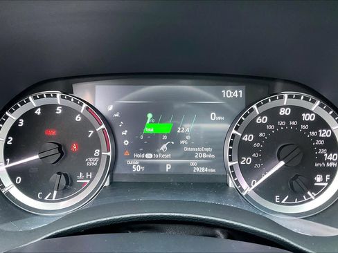 Certified 2023 Toyota Highlander XLE image 26