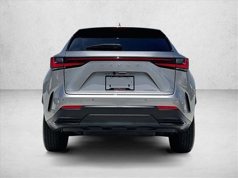 Used 2023 Lexus NX 250 FWD image 4