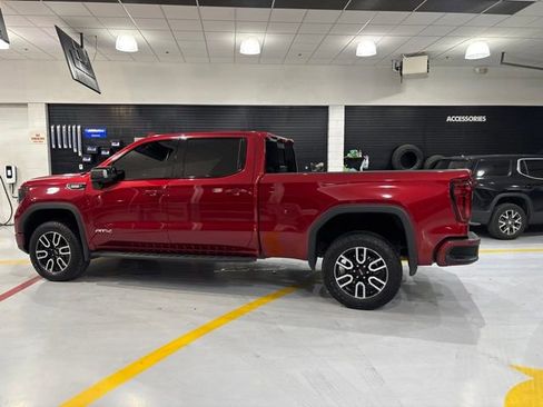 Used 2025 GMC Sierra 1500 AT4 w/ AT4 Premium Package AWD/4WD image 5