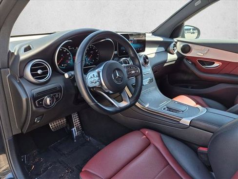 Used 2022 Mercedes-Benz GLC 300 image 10