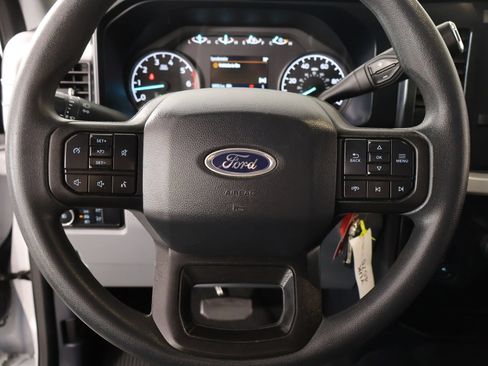Used 2024 Ford F250 XL w/ STX Appearance Package AWD/4WD image 3
