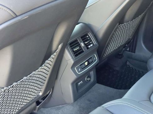 Used 2023 Audi Q5 2.0T Prestige w/ Prestige Package image 12