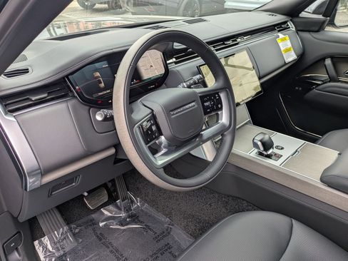 New 2026 Land Rover Range Rover SV image 13