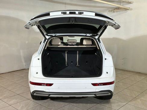 Used 2023 Audi Q5 Premium w/ Convenience Package AWD/4WD image 23