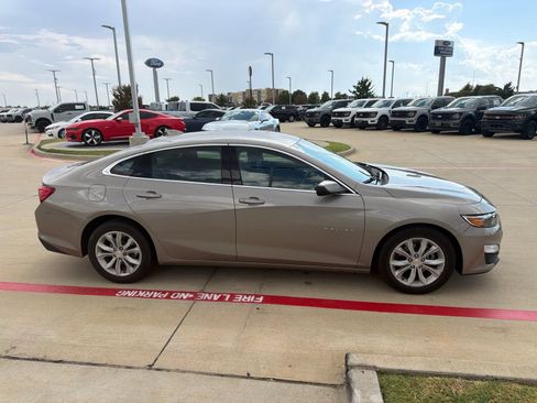 Used 2024 Chevrolet Malibu LT FWD image 14