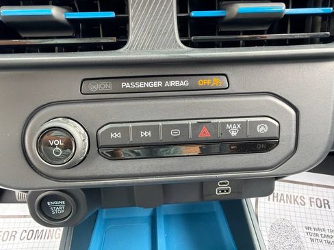Used 2025 Ford Maverick XLT w/ Equipment Group 302A AWD/4WD image 29