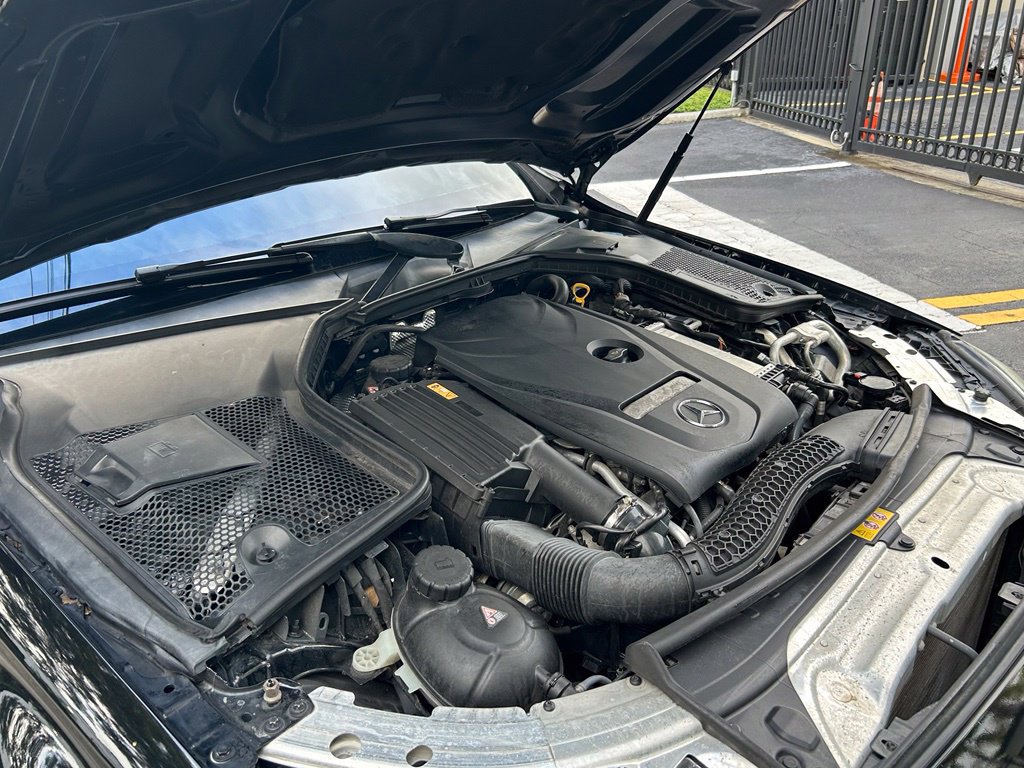 Used 2017 Mercedes-Benz C 300 4MATIC Sedan image 26