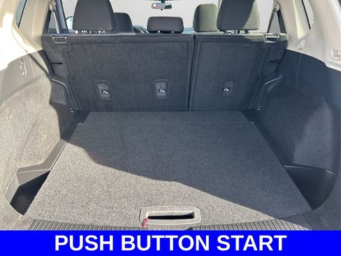 Used 2022 Nissan Rogue SV image 11