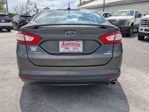 Used 2015 Ford Fusion SE w/ Equipment Group 201A FWD image 5