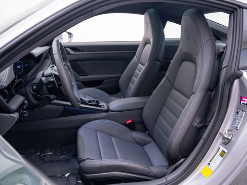 Certified 2024 Porsche 911 Carrera S RWD image 5
