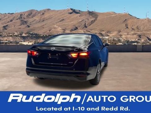 Used 2024 Nissan Altima 2.5 SV image 5