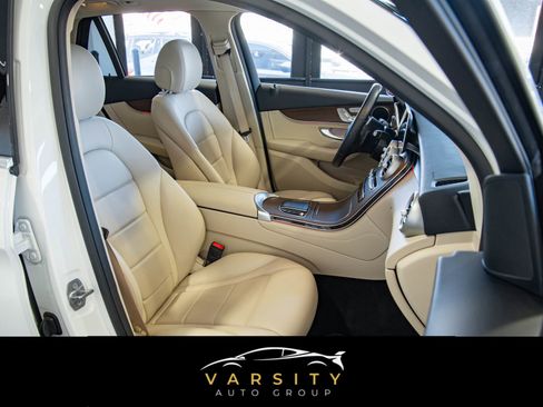 Used 2021 Mercedes-Benz GLC 300 4MATIC image 19