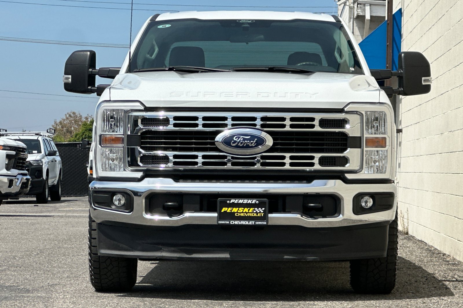 Used 2024 Ford F250 XLT w/ FX4 Off-Road Package AWD/4WD image 9