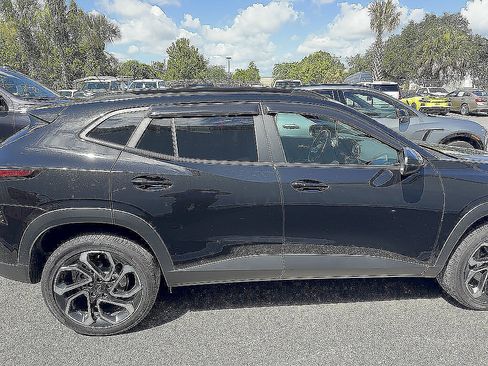 Certified 2025 Chevrolet Trax RS w/ Driver Confidence Package FWD image 60