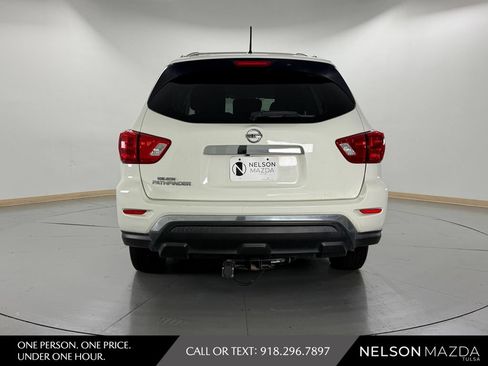 Used 2018 Nissan Pathfinder S FWD image 7