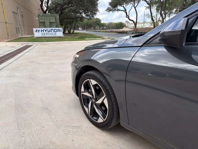 Used 2023 Hyundai Elantra SEL w/ Convenience Package FWD image 13