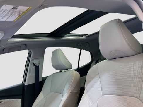 Used 2025 Toyota Camry XLE w/ Premium Package FWD image 19