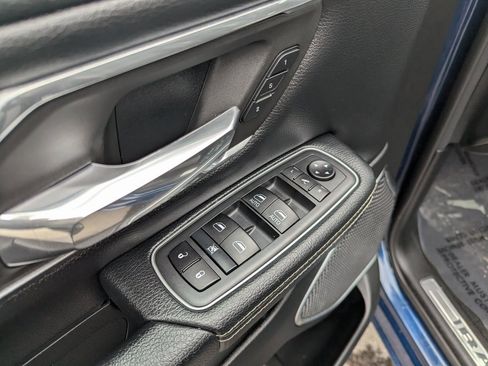 Used 2020 RAM 1500 Laramie image 13