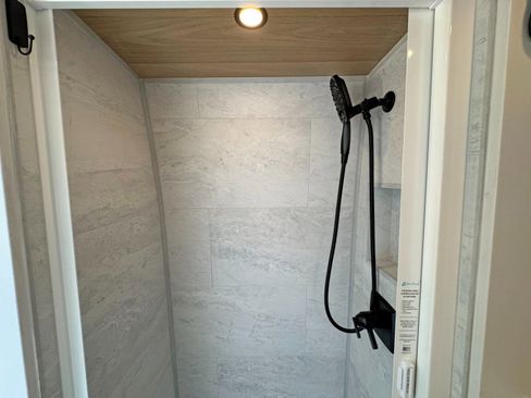 Used 2023 Mercedes-Benz Sprinter 2500 image 50