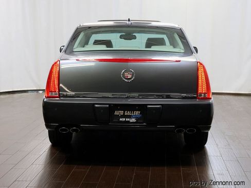 Used 2011 Cadillac DTS Luxury FWD image 5