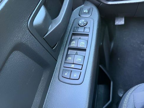 Used 2024 RAM 2500 Tradesman w/ Chrome Appearance Group AWD/4WD image 15