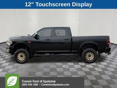 Used 2019 RAM 2500 Laramie w/ Black Appearance Package image 10