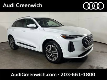 Used 2025 Audi Q5 Premium w/ Convenience Package