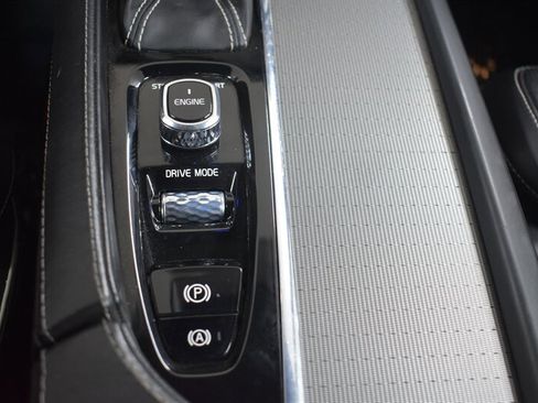 Used 2016 Volvo XC90 T6 R-Design w/ Protection Package Plus AWD/4WD image 15