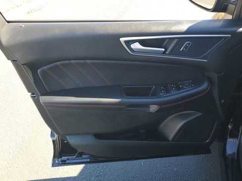 Certified 2024 Ford Edge ST-Line AWD/4WD image 14
