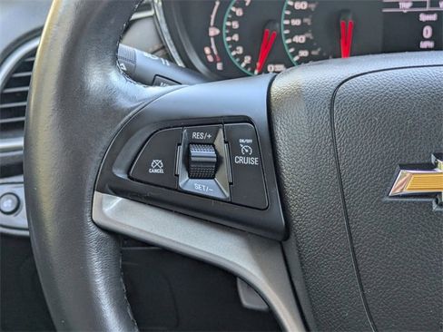 Used 2019 Chevrolet Trax LT w/ LT Convenience Package image 16