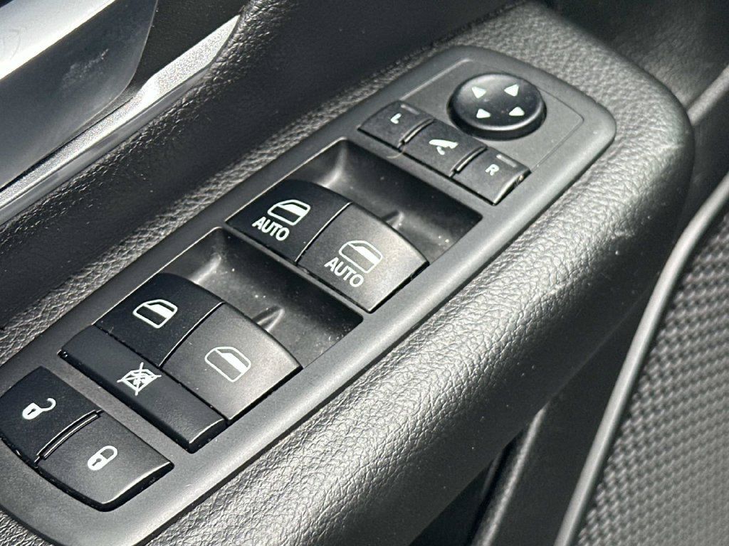 Used 2019 RAM 1500 Big Horn AWD/4WD image 19