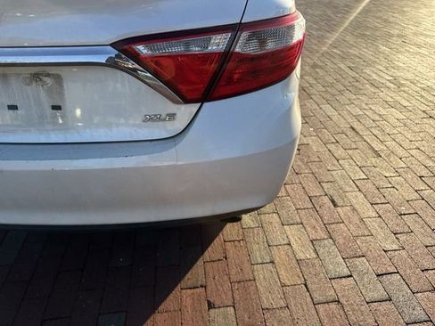 Used 2015 Toyota Camry XLE image 12