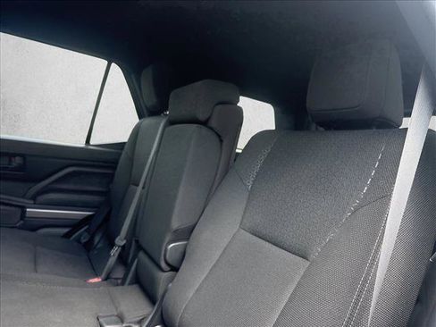 Used 2025 Toyota 4Runner SR5 AWD/4WD image 24