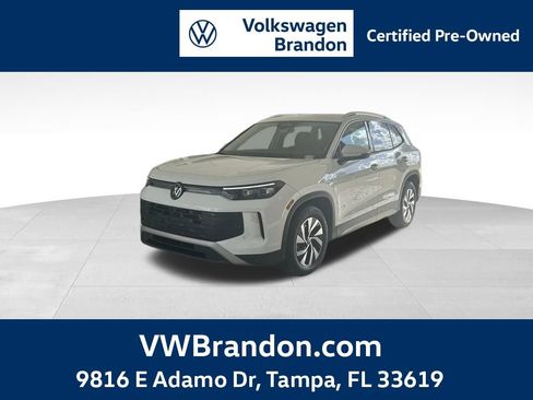 Used 2025 Volkswagen Tiguan S image 1