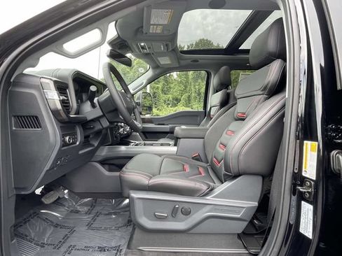 New 2026 Ford F250 Lariat w/ Black Appearance Package AWD/4WD image 11