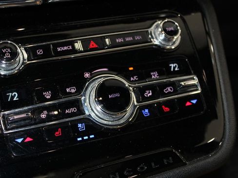 Used 2020 Lincoln Corsair Reserve w/ Equipment Group 202A image 33