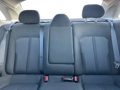 Used 2022 Kia K5 LXS FWD image 17