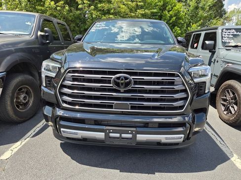 Used 2025 Toyota Sequoia Limited w/ Tow Technology Package AWD/4WD image 2