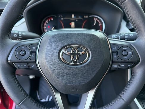 Used 2025 Toyota RAV4 XLE w/ Convenience Package AWD/4WD image 11