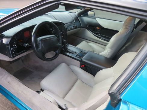 Used 1996 Chevrolet Corvette Coupe image 16