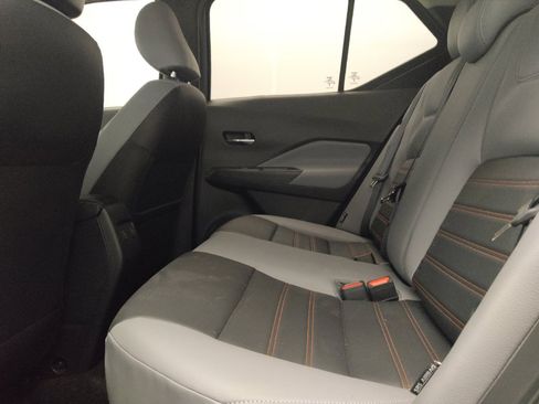 Used 2023 Nissan Kicks SR w/ SR Premium Package FWD image 18