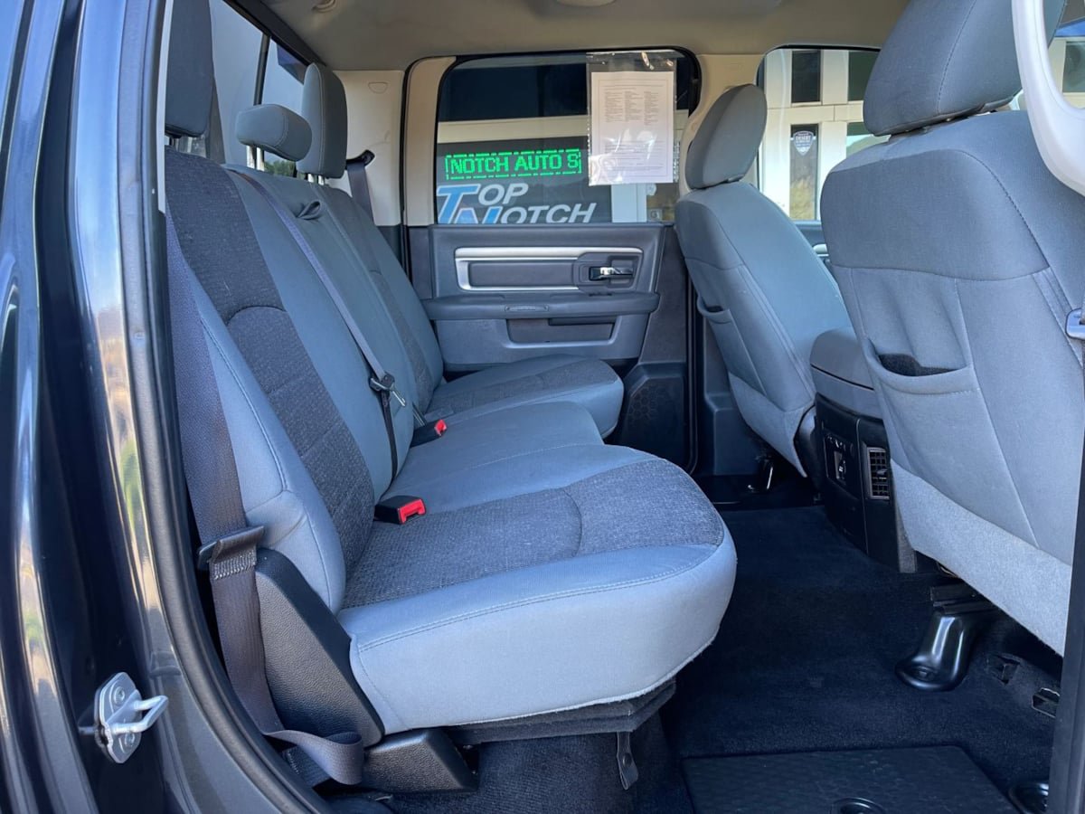 Used 2014 RAM 2500 SLT w/ Luxury Group AWD/4WD image 31