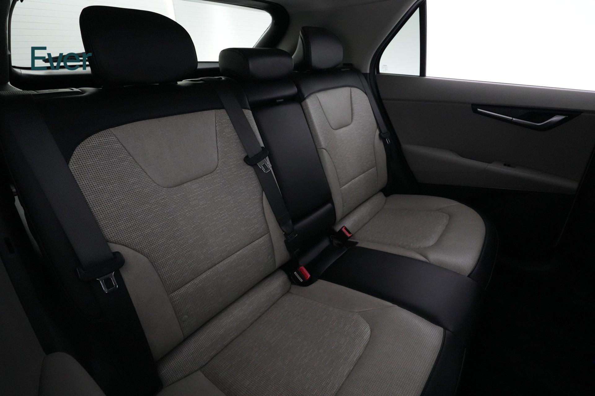 Used 2023 Kia Niro Wave FWD image 5