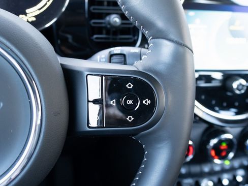 Used 2023 MINI Cooper SE image 9