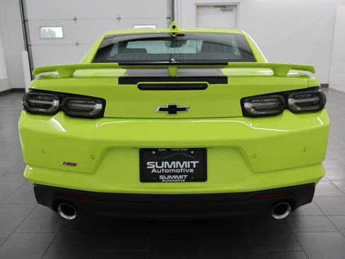 Used 2020 Chevrolet Camaro SS RWD image 26