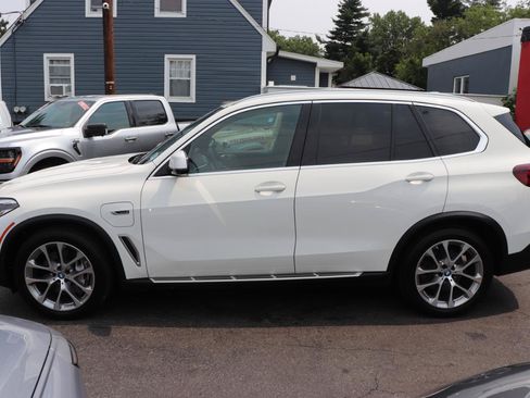 Used 2023 BMW X5 xDrive45e AWD/4WD image 2
