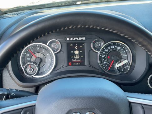 Used 2024 RAM 2500 Big Horn w/ Bed Utility Group image 17