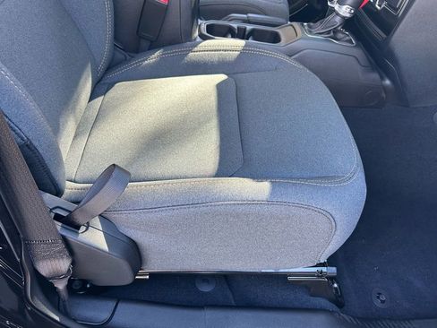 New 2026 Jeep Gladiator Sport image 32