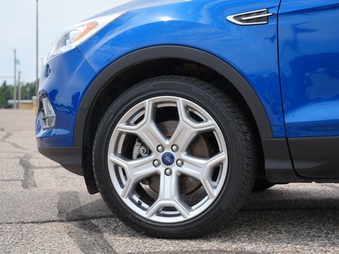Used 2019 Ford Escape Titanium AWD/4WD image 13